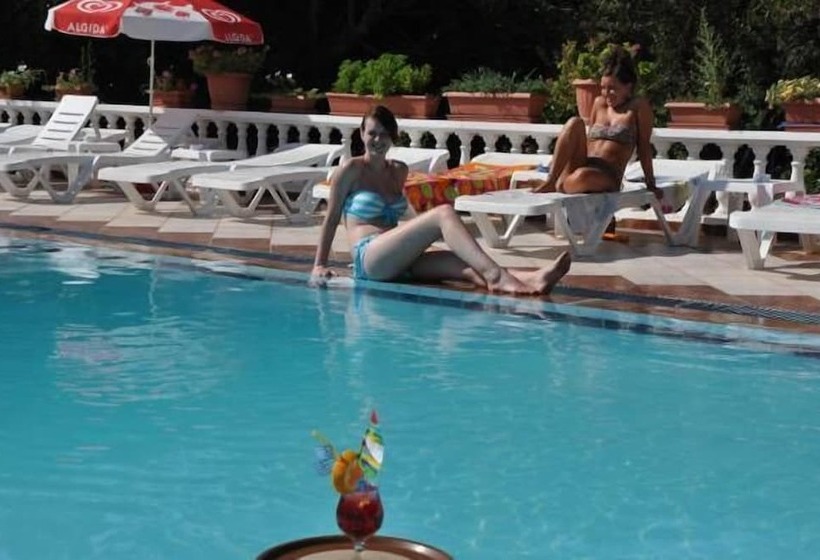 酒店 Sun And Sea Apartments