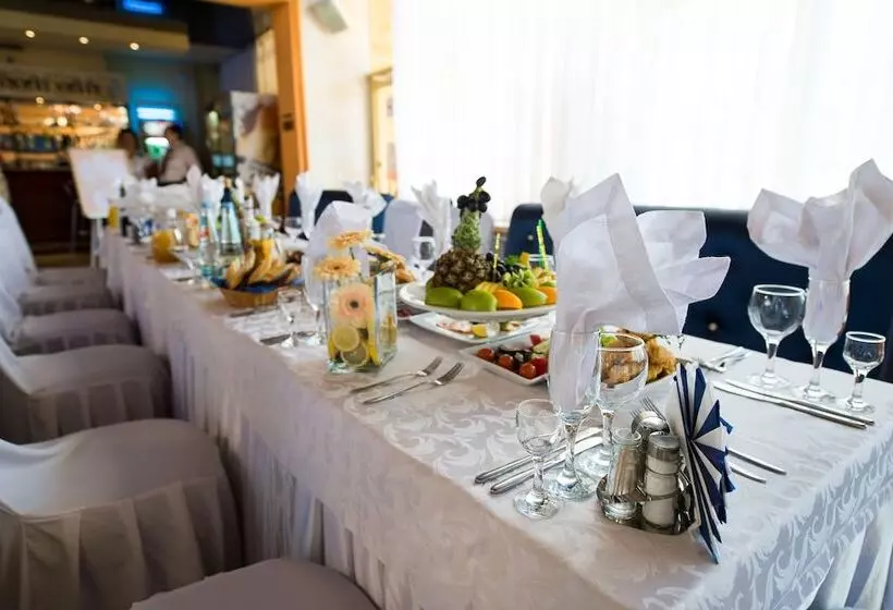 בית מלון כפרי Yuzhniy