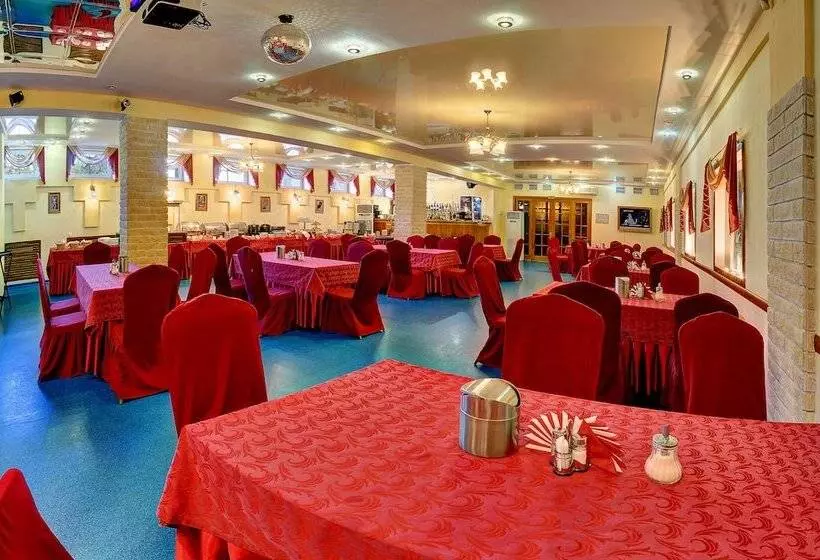 בית מלון כפרי Yuzhniy