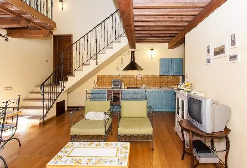 Podere Caldaruccio La Pineta