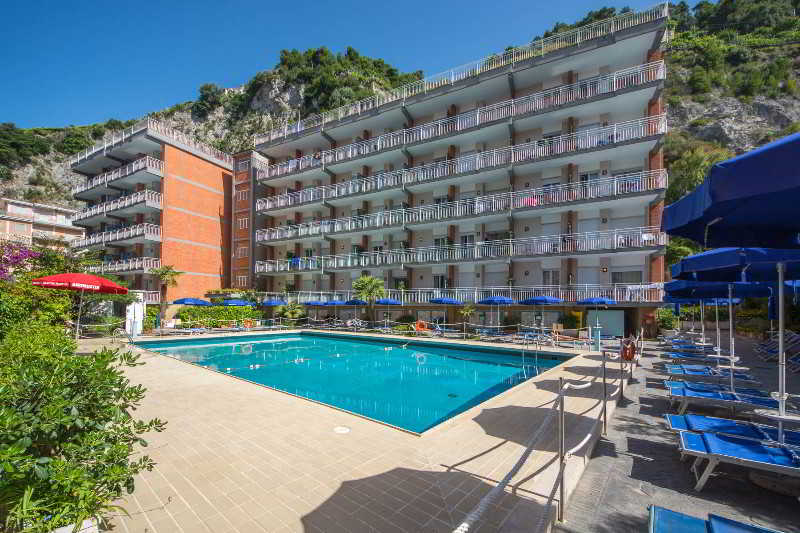 레지던스 Aparthotel Santa Tecla