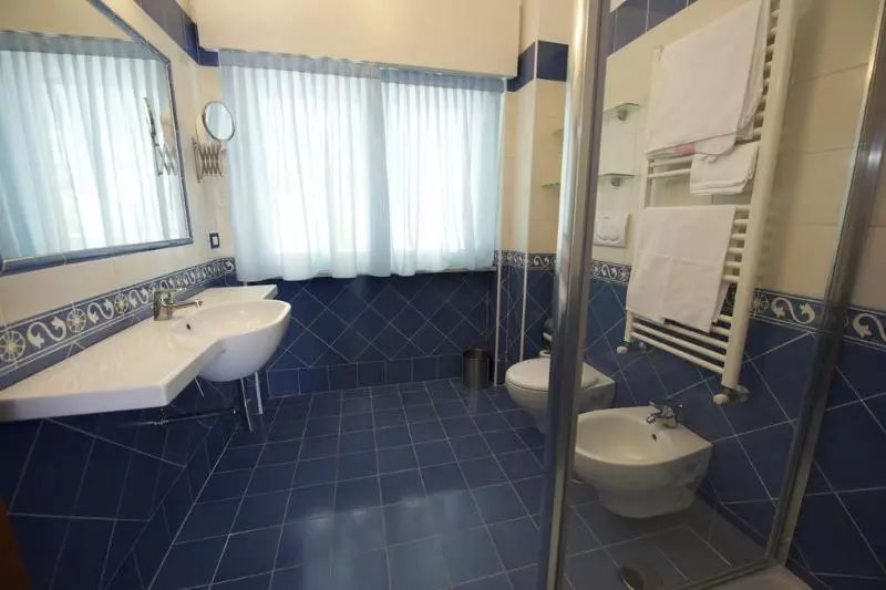 إقامة Aparthotel Santa Tecla