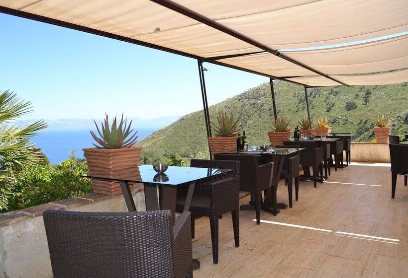 住所  Baglio La Porta By Geocharme