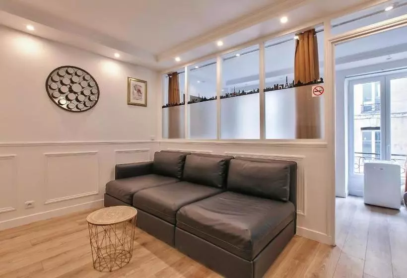 65 French Cancan St Denis