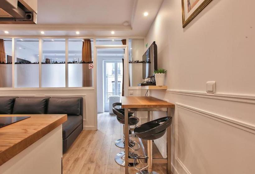 65 French Cancan St Denis