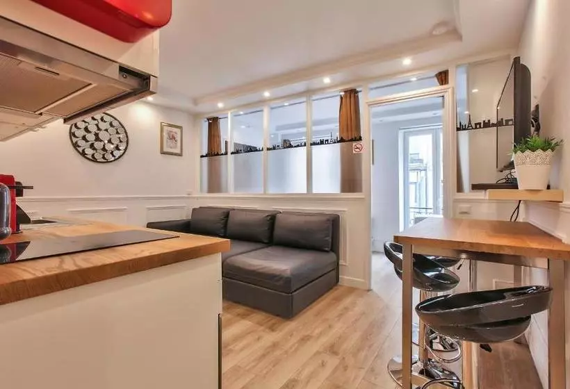 65 French Cancan St Denis