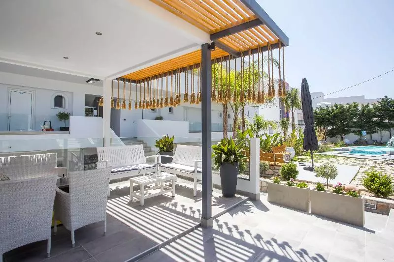 Casastavris   Aparts & Pool Suites