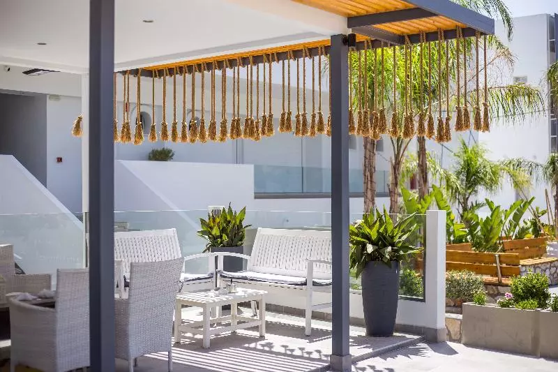 Casastavris   Aparts & Pool Suites