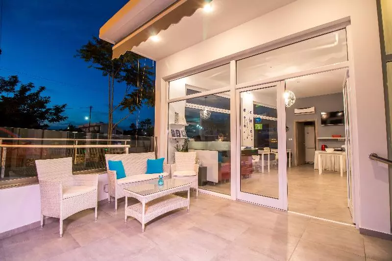 Casastavris   Aparts & Pool Suites