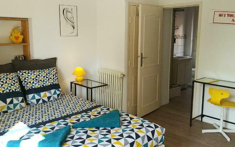 Bed and Breakfast Alex Guest House