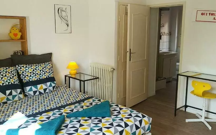 ベッドアンドブレックファースト Alex Guest House