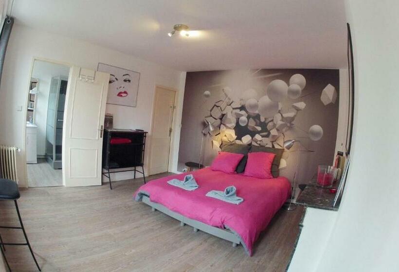 Bed and Breakfast Alex Guest House