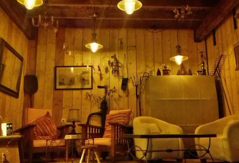 ベッドアンドブレックファースト Alex Guest House