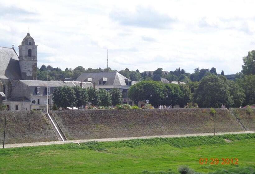 ベッドアンドブレックファースト La Grille Dorée