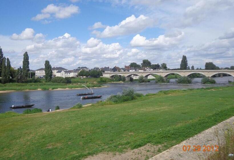 ベッドアンドブレックファースト La Grille Dorée