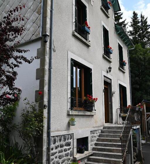 مبيت وإفطار Le Deyran