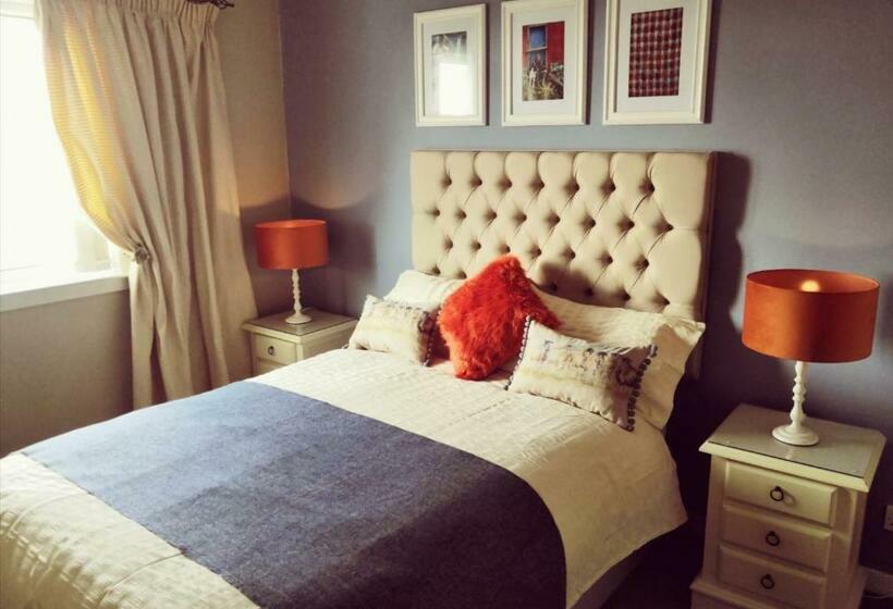 Bed and Breakfast Twenty Seven