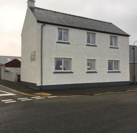 Bed and Breakfast Twenty Seven