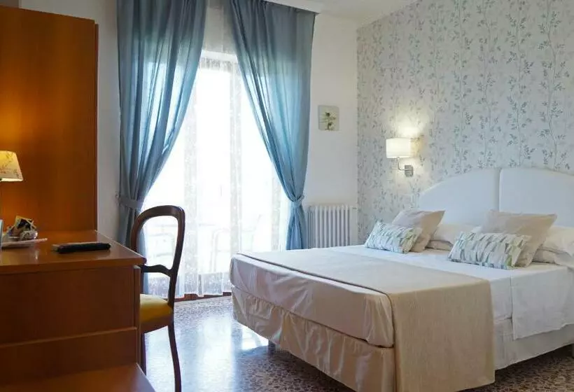 Aamiaismajoitus (B&B) Villa Susy Relais