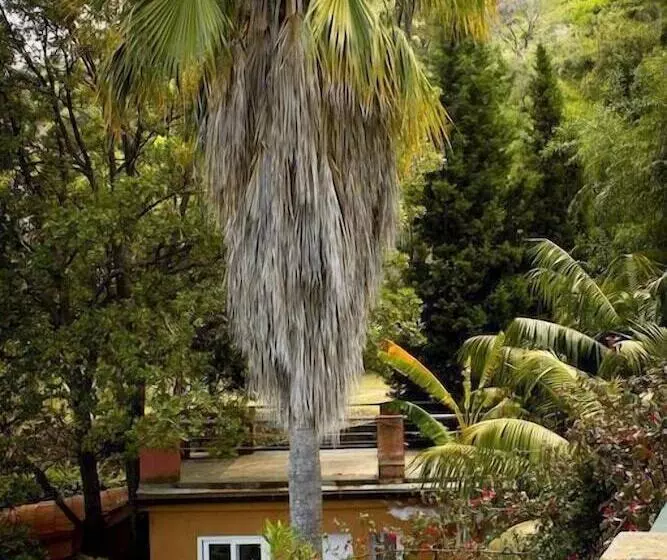 Hostal Marchese D Altavilla