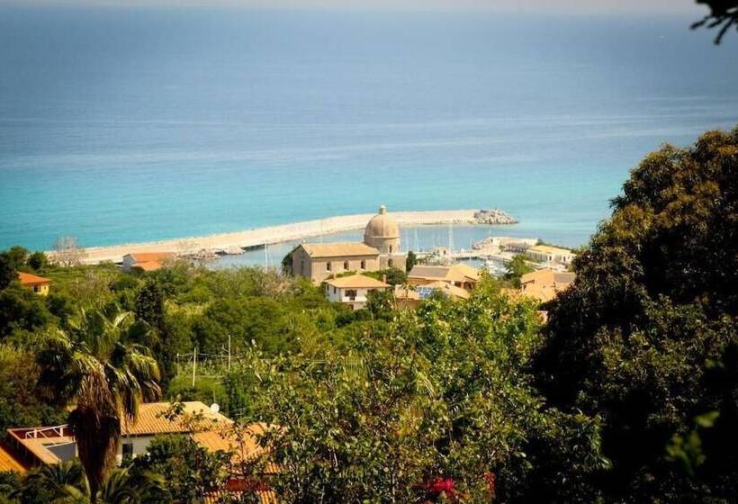 فندق فئة نجمة واحدة Marchese D Altavilla