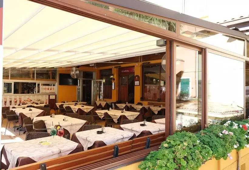 Hotelli Dependance Alpino