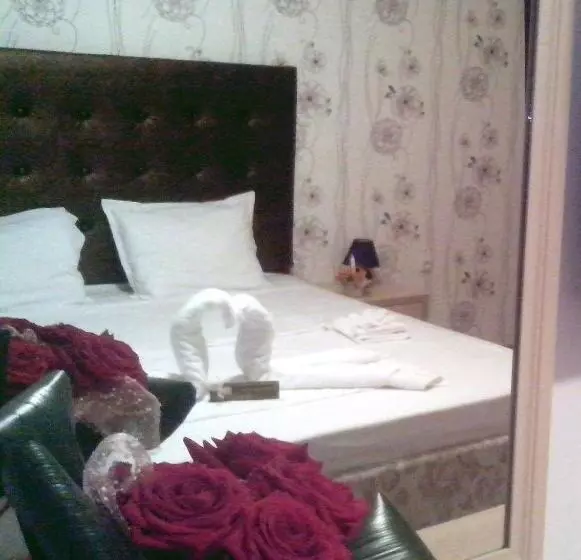 La Piazza Primorsko Rooms & Apartments