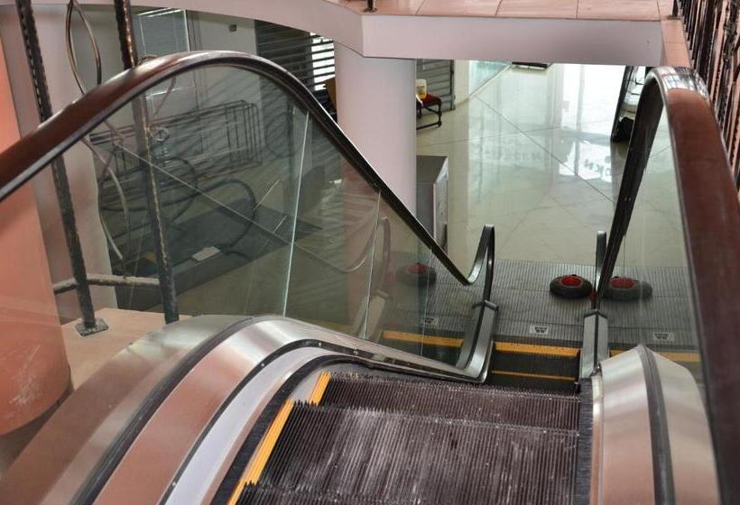 La Piazza Primorsko Rooms & Apartments