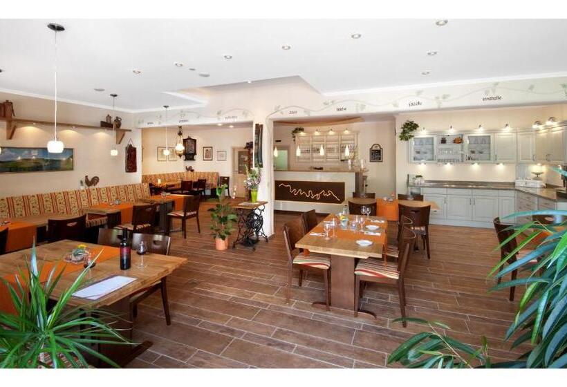 펜션 Ferienweingut Villa Hausmann