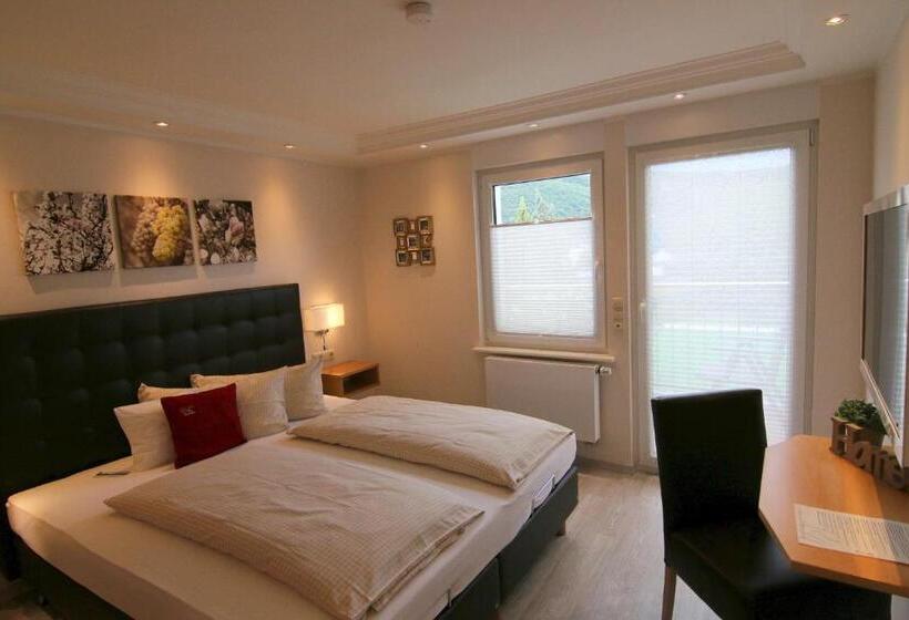 펜션 Ferienweingut Villa Hausmann