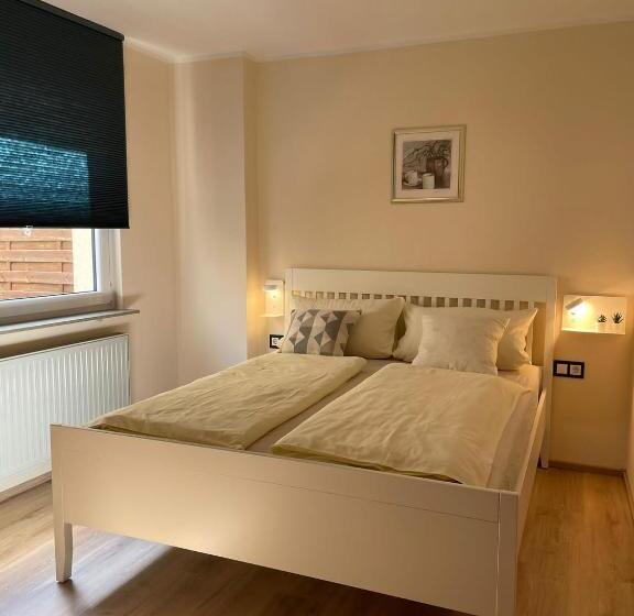 بنسيون Gasthaus Stammbaum