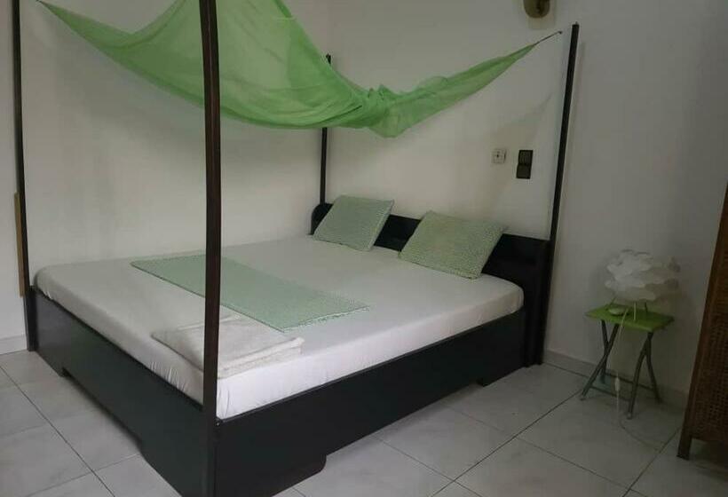 پانسیون Guesthouse Cocotiers Cotonou