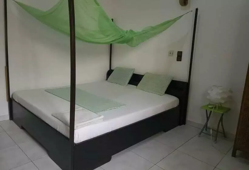 پانسیون Guesthouse Cocotiers Cotonou