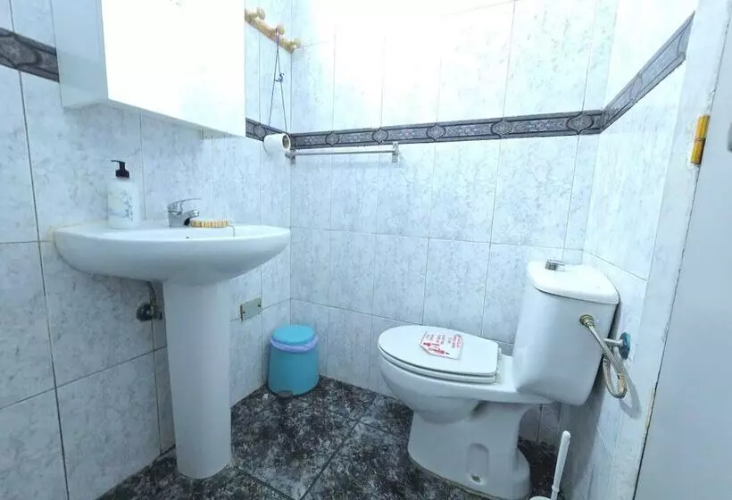 Majatalo Low Cost Room Las Llaves 3