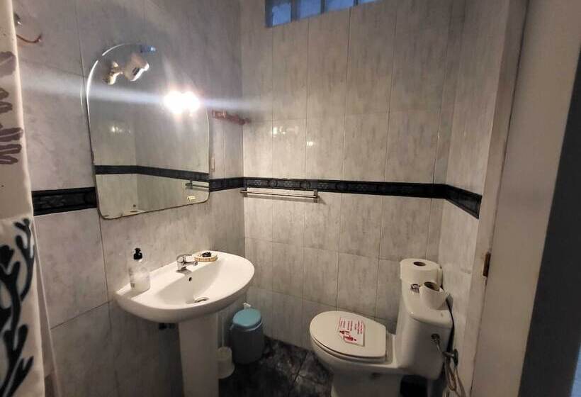 펜션 Low Cost Room Las Llaves 3