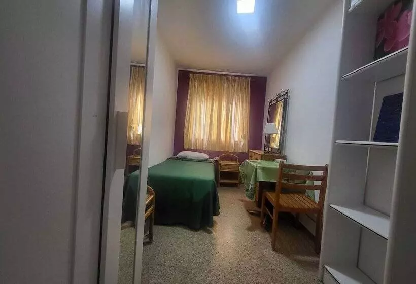 Majatalo Low Cost Room Las Llaves 3