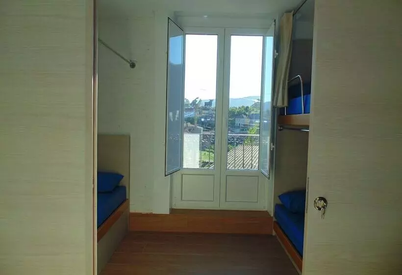 Hostel Albergue O Mesón