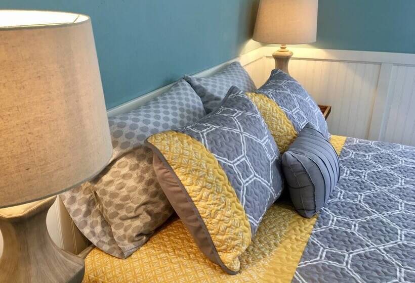 Racing Horse Ranch And Guest House With Golf