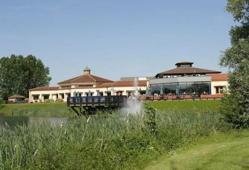 The Waterfront Hotel Spa & Golf