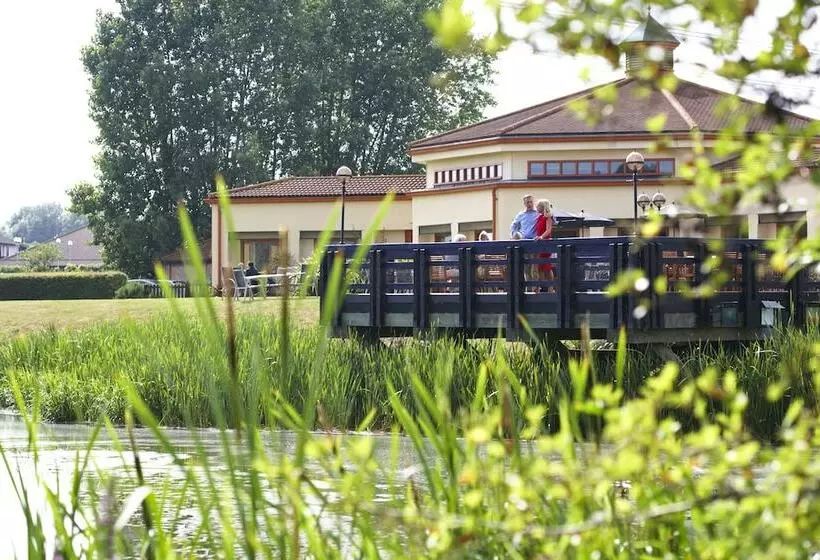 The Waterfront Hotel Spa & Golf