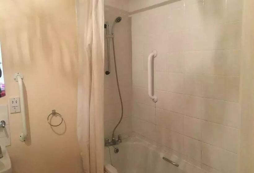 ベッドアンドブレックファースト Dickleburgh Crown