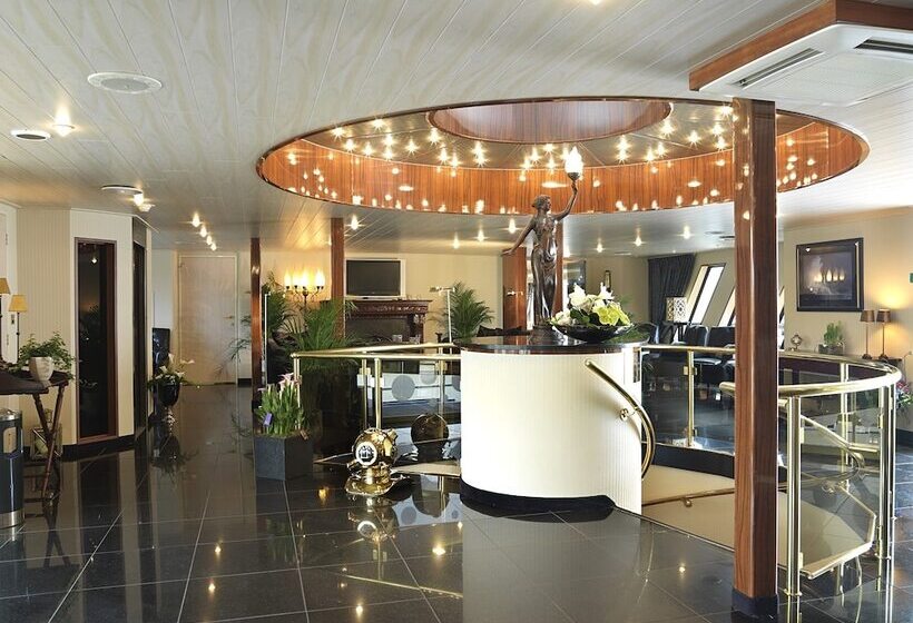 Crossgates Hotelship Hafen   Neuss