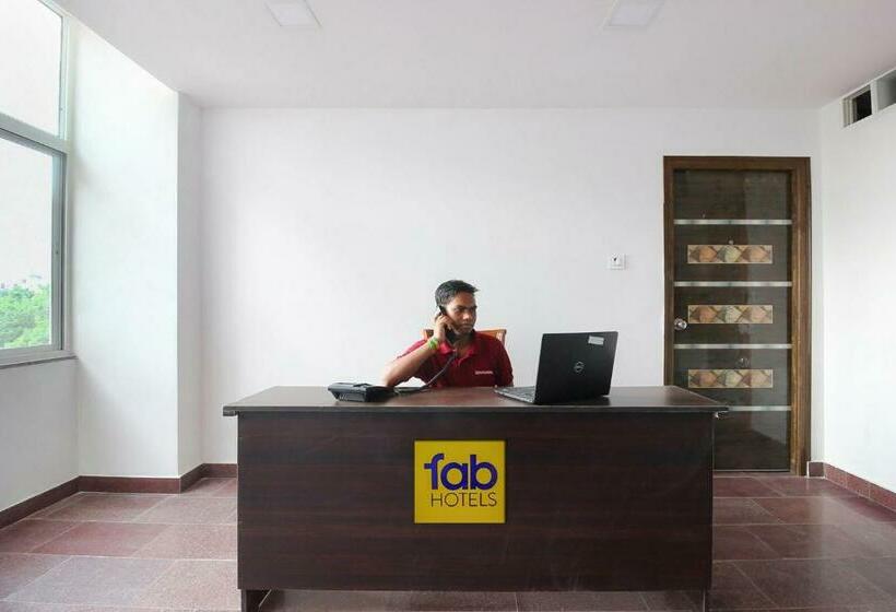 酒店 Fab Lg Grand Inn