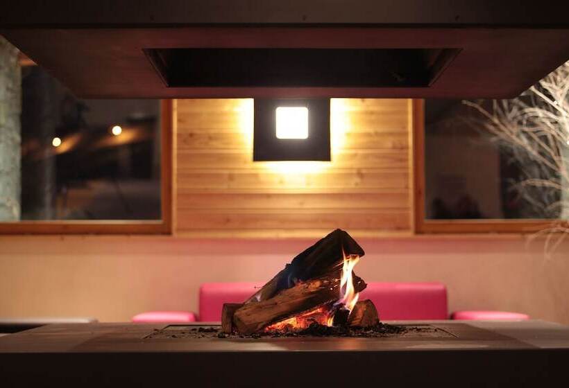 فندق Le Chalet Du Mont Vallon Spa Resort