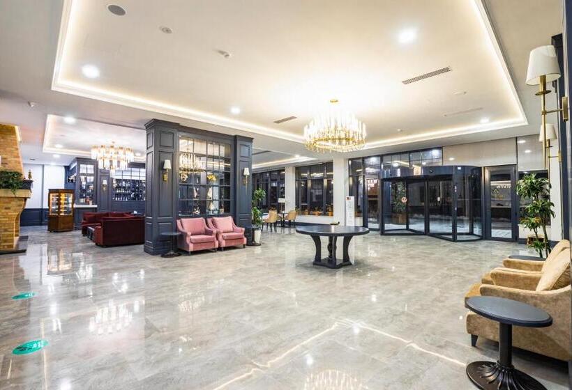 هتل Macara Lake Park