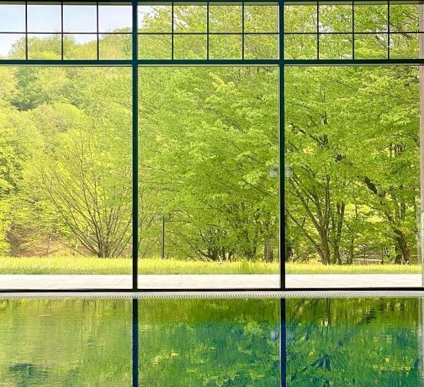 هتل Macara Lake Park