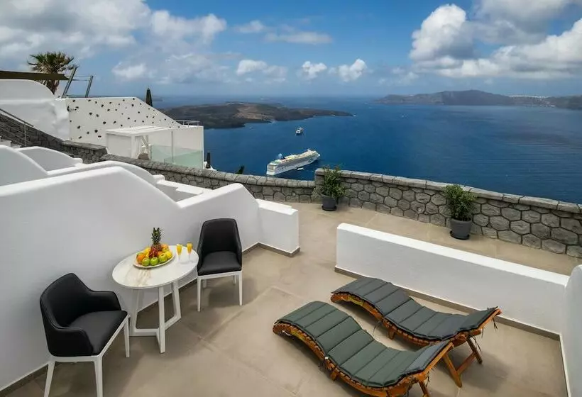 پانسیون Akra Suites & Spa