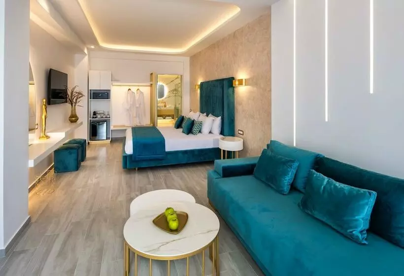 پانسیون Akra Suites & Spa