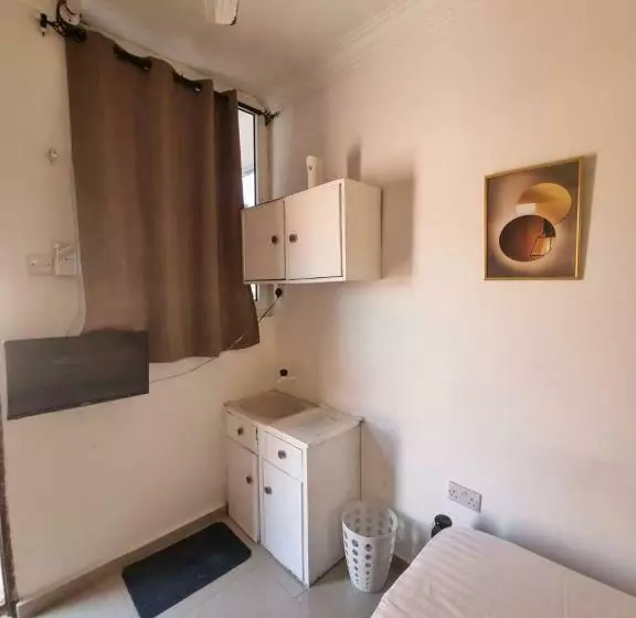 پانسیون Nyali Links Road Homestay Room 72