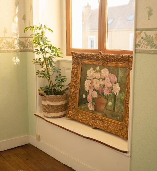 膳宿费 L Escapade Place Voltaire